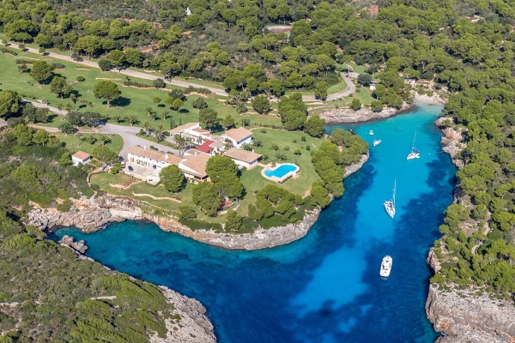 Cala Mitjana